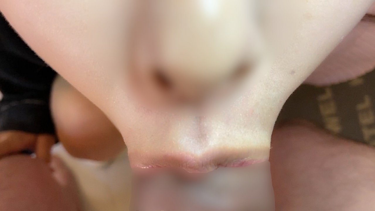 FC2PPV 4656561 [Private Shoot] Beautiful 22-Year-Old With Beautiful Legs Gives A Superb Hyottoko Vacuum Blowjob And Unwashed Anal Licking, And Then Has Two Consecutive Ejaculations And Swallows With Ease [Full Face Revealed] [cen]